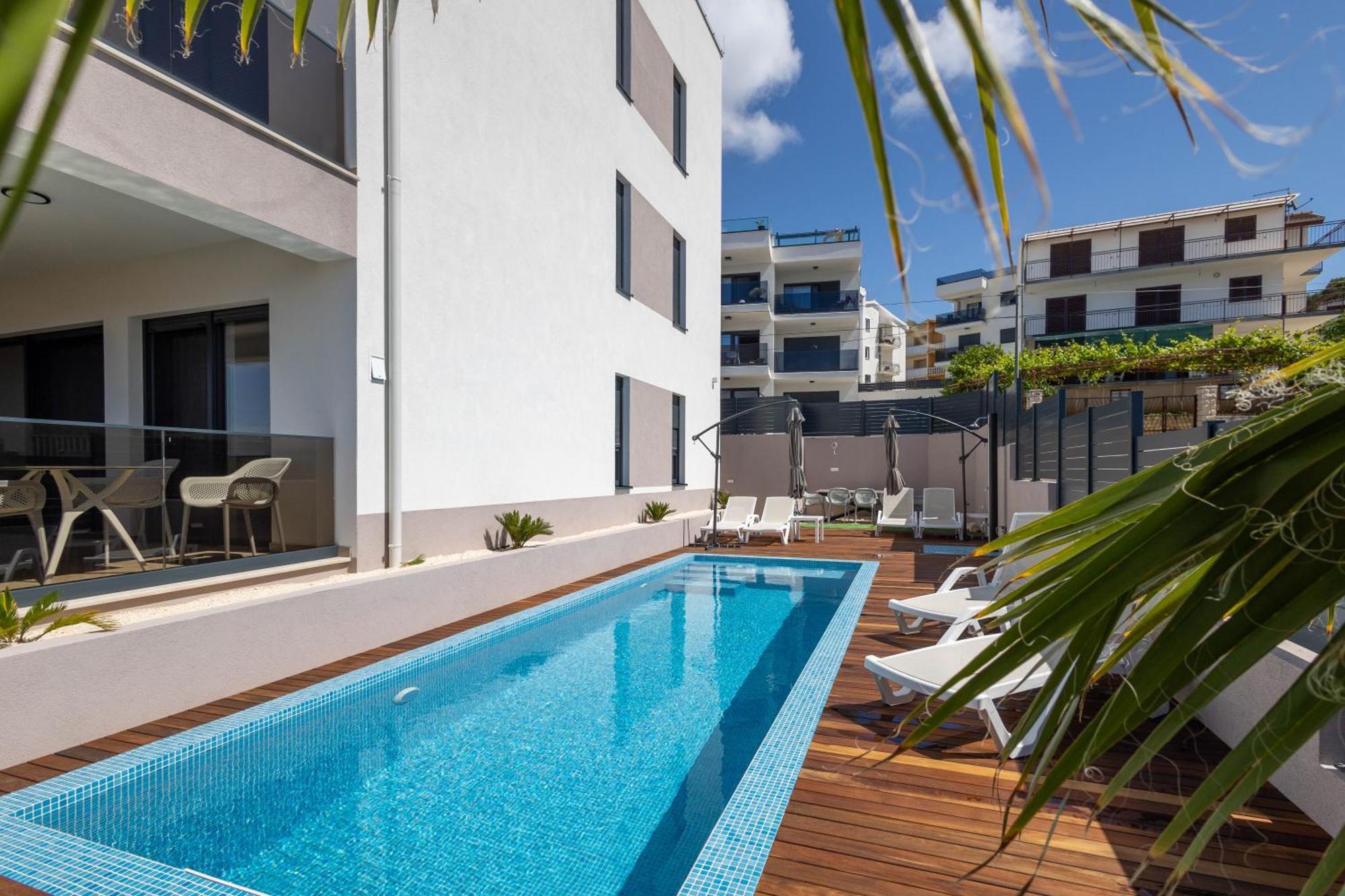Adriatic Garden Apartments โอครูกกอร์นญี ภายนอก รูปภาพ